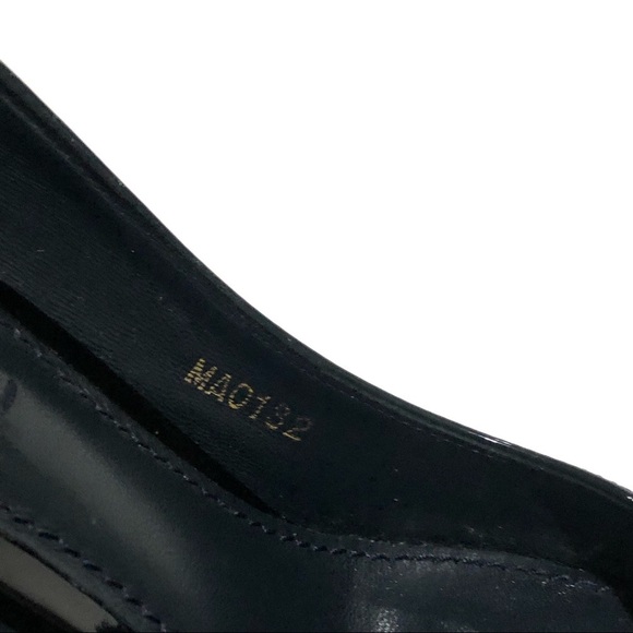 Authentic Louis Vuitton Pin Up Style Round Toe with Bow Pumps Heels Rare - Picture 10 of 17